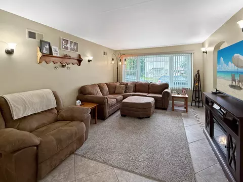 Living - Undisclosed, Forreston, IL 61030 photo 1 of 6