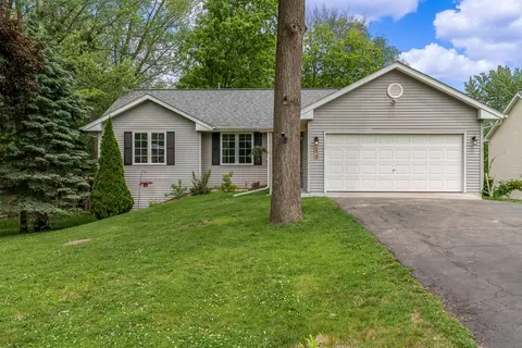 694 Lake Summerset Rd, Davis, IL 61019