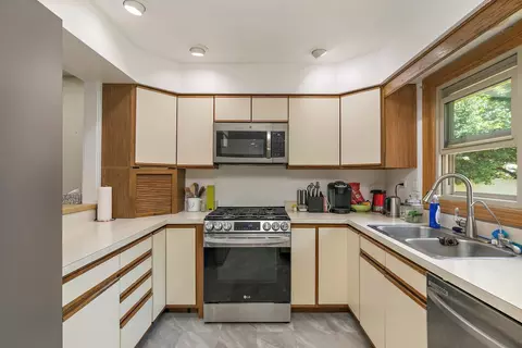 Kitchen - Undisclosed, Elgin, IL 60123 photo 2 of 2
