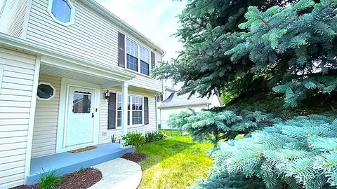 1807 Cambridge Dr, Carpentersville, IL 60110