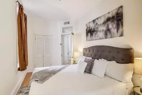Bedroom - 72 Elm St #5, Chicago, IL 60611 photo 2 of 5