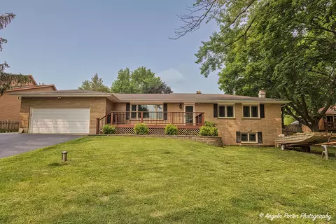 34942 N Gogol Ave, Ingleside, IL 60041