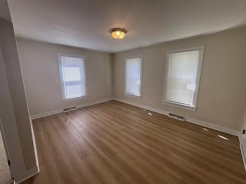 Living - 112 W 6th St, Gridley, IL 61744 photo 2 of 4