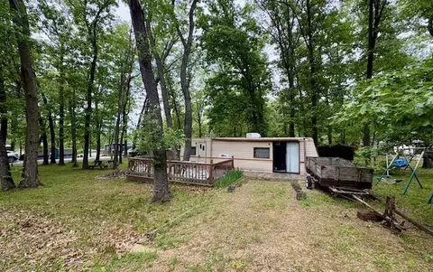 1040 Woodhaven, Sublette, IL 61367