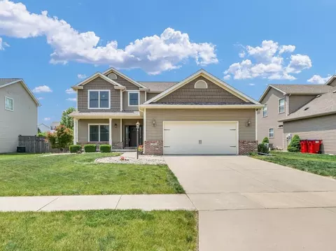 107 Bradford Ave, Savoy, IL 61874