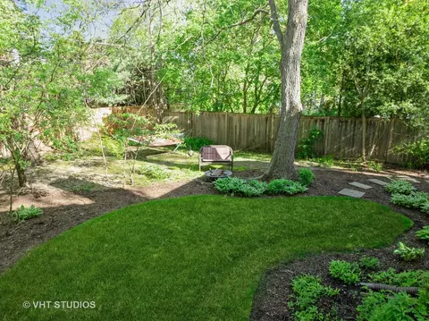 Exterior - 630 Juniper Rd, Glenview, IL 60025 photo 10 of 18