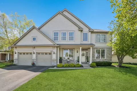 718 Northgate Dr, Sycamore, IL 60178