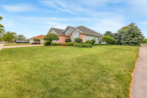 1401 Donegal Dr, Minooka, IL 60447