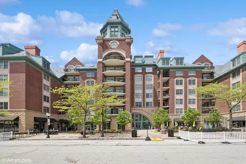 44 N Vail Ave #313, Arlington Heights, IL 60005