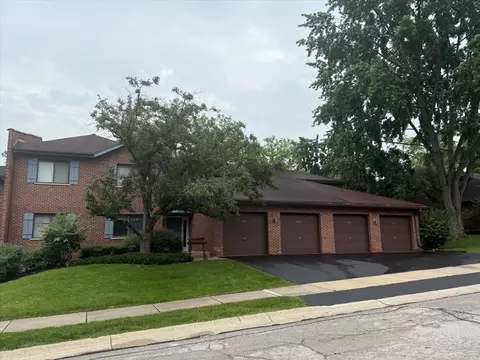 5355 Newport Dr #4-6C, Lisle, IL 60532
