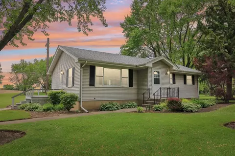 3405 Chukar Pl, Woodstock, IL 60098