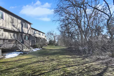 Exterior - 1052 Florimond Dr, Elgin, IL 60123 photo 5 of 5