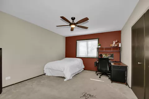Bedroom - 1052 Florimond Dr, Elgin, IL 60123 photo 4 of 4
