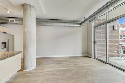 Living - 111 S Morgan St #709, Chicago, IL 60607 photo 4 of 8
