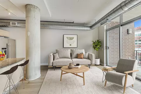 Living - 111 S Morgan St #709, Chicago, IL 60607 photo 3 of 8