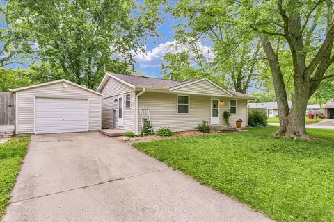 3310 Saratoga Dr, Champaign, IL 61821