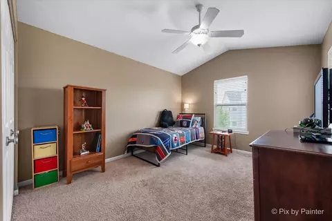 585 Waterford Rd, Elgin, IL 60124 photo 36