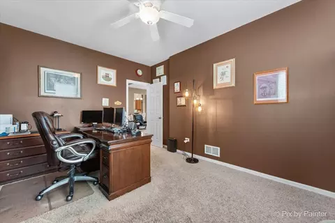 585 Waterford Rd, Elgin, IL 60124 photo 25