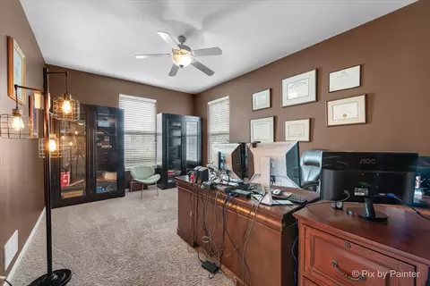 585 Waterford Rd, Elgin, IL 60124 photo 24
