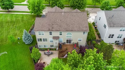 585 Waterford Rd, Elgin, IL 60124 photo 58