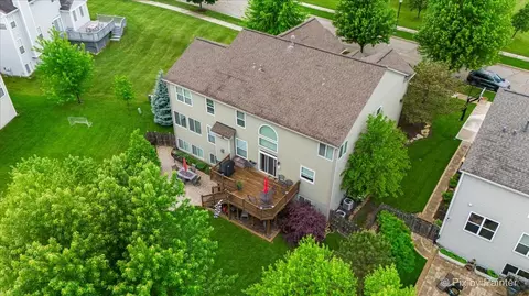 585 Waterford Rd, Elgin, IL 60124 photo 61