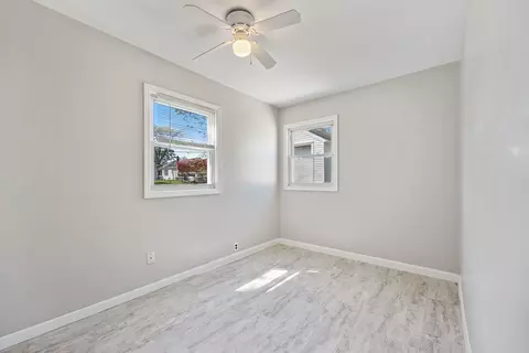 Bedroom - 916 5th Ave, Aurora, IL 60505 photo 3 of 4
