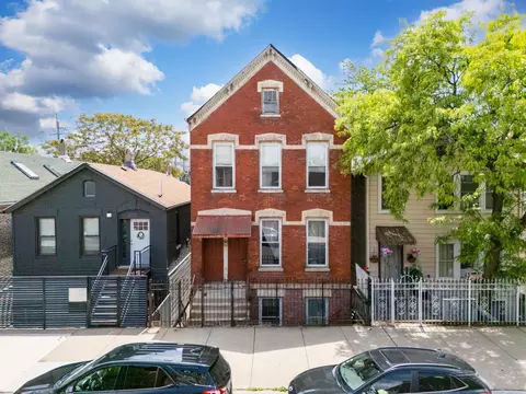 2227 W 21st St, Chicago, IL 60608