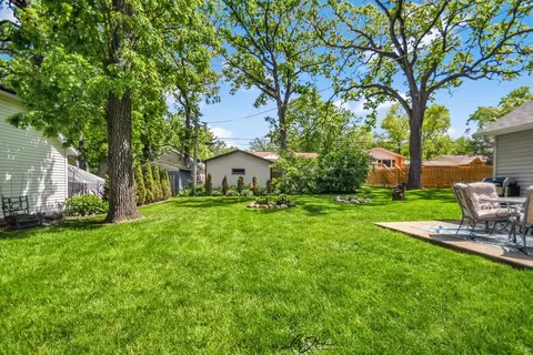 Exterior - 3019 Crescent Ave, Mchenry, IL 60050 photo 9 of 10