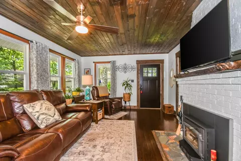Living - 3019 Crescent Ave, Mchenry, IL 60050 photo 1 of 1