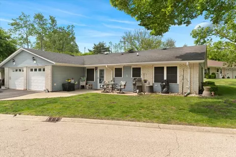 7115 Lexington Ln #169, Fox Lake, IL 60020