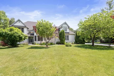 7 N001 Ridge Line Rd, Saint Charles, IL 60175