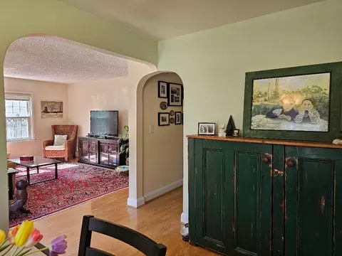213 W Park Ave, Wheaton, IL 60189 photo 8