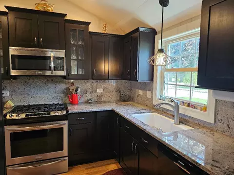 213 W Park Ave, Wheaton, IL 60189 photo 3