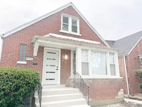 9536 S Woodlawn Ave, Chicago, IL 60628