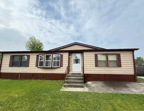 268 Blackthorn Rd, Matteson, IL 60443