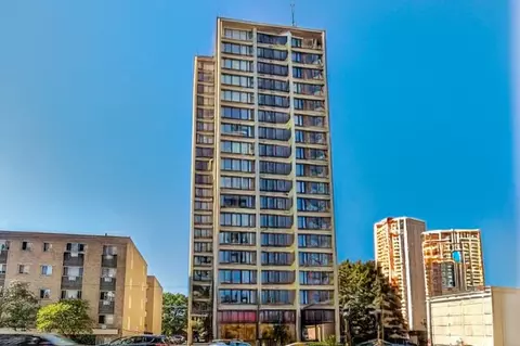 5740 N Sheridan Rd #17C, Chicago, IL 60660