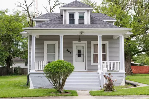 Exterior - 385 N 7th Ave, Kankakee, IL 60901 photo 2 of 11