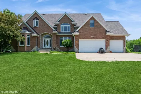 4722 Douglas Rd, Oswego, IL 60543
