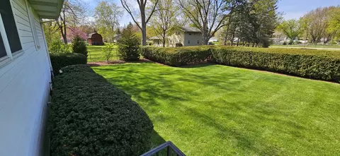 Exterior - 3418 Pacific Ave, Gurnee, IL 60031 photo 2 of 4