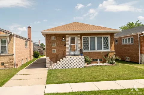 4504 W 65th Pl, Chicago, IL 60629
