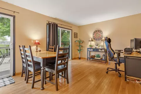 Dining - 67 Alice Ln, Algonquin, IL 60102 photo 1 of 2