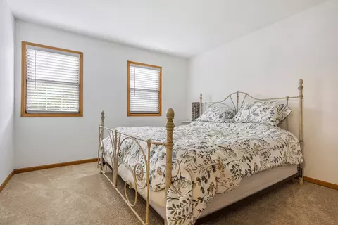 Bedroom - 67 Alice Ln, Algonquin, IL 60102 photo 1 of 4