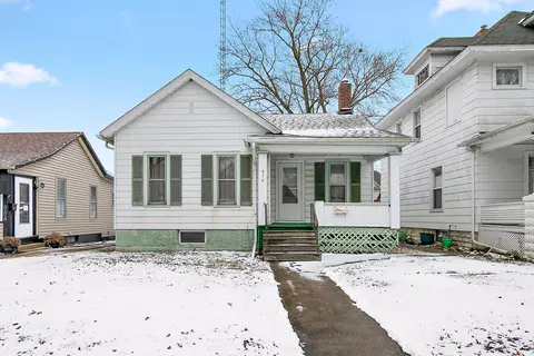 974 S Washington Ave, Kankakee, IL 60901