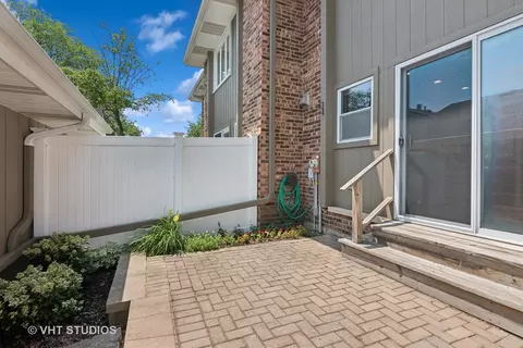 313 N Hale St, Wheaton, IL 60187 photo 12