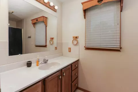Bath - 300 Melody Ln, Normal, IL 61761 photo 3 of 5