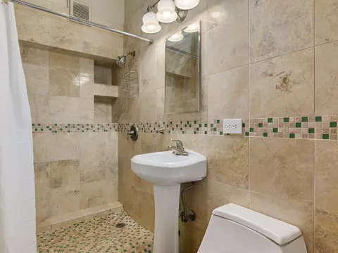 63 E Cedar St #1AB, Chicago, IL 60611 photo 19