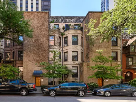 63 E Cedar St #1AB, Chicago, IL 60611
