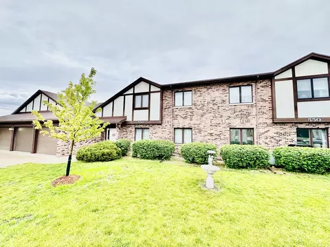 550 Golf Rd #1B, Streator, IL 61364