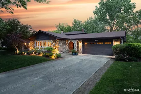 164 Scully Dr, Schaumburg, IL 60193