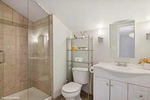 Bath - 216 Eastern Ave, Barrington, IL 60010 photo 2 of 3